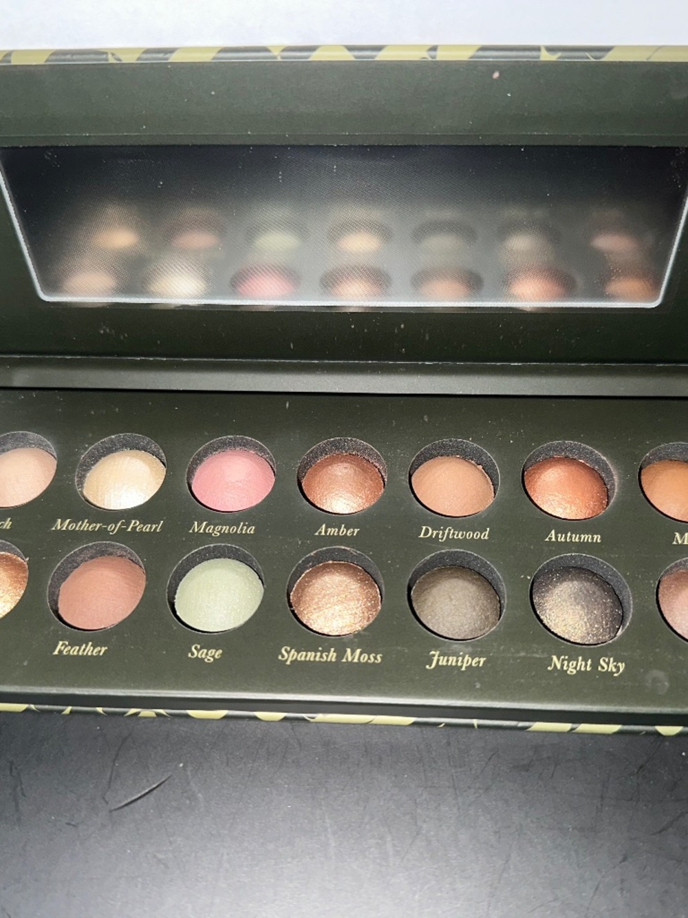 Laura Geller Earthly Essentials Baked Eyeshadow Palette